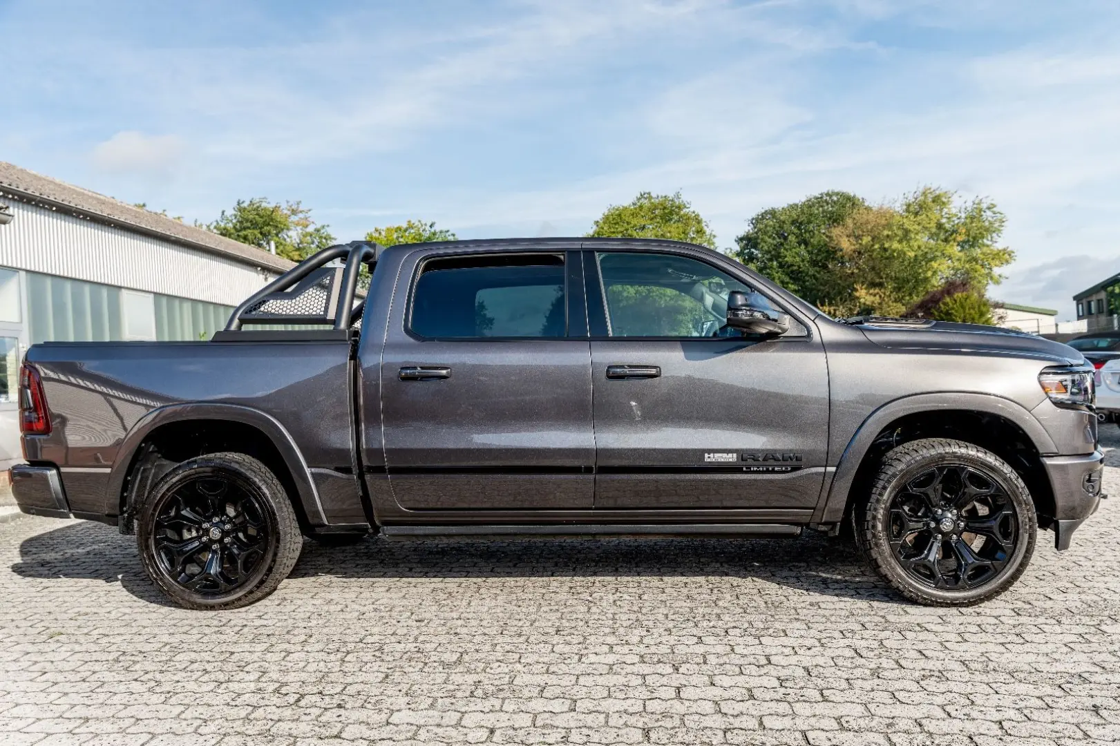 RAM 5.7 Limited/Pano/360*Prins/LUFT/HUD/DIC-TACH
