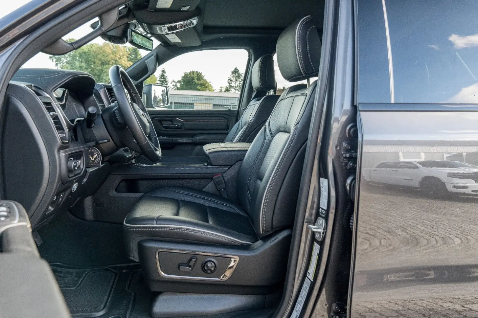 RAM 5.7 Limited/Pano/360*Prins/LUFT/HUD/DIC-TACH