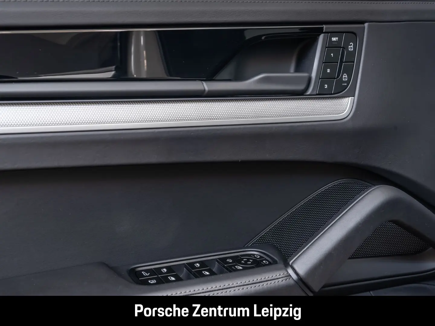 Cayenne E-Hybrid Coupe Luft Bose InnoDrive 21Zol