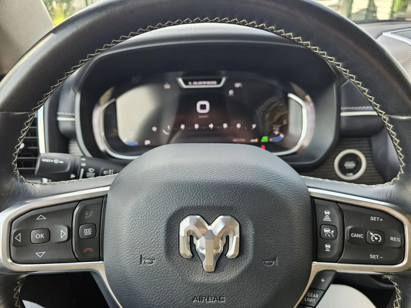 RAM 1500*Limited Night Edition*LPG*LUFTFAHRWERK*