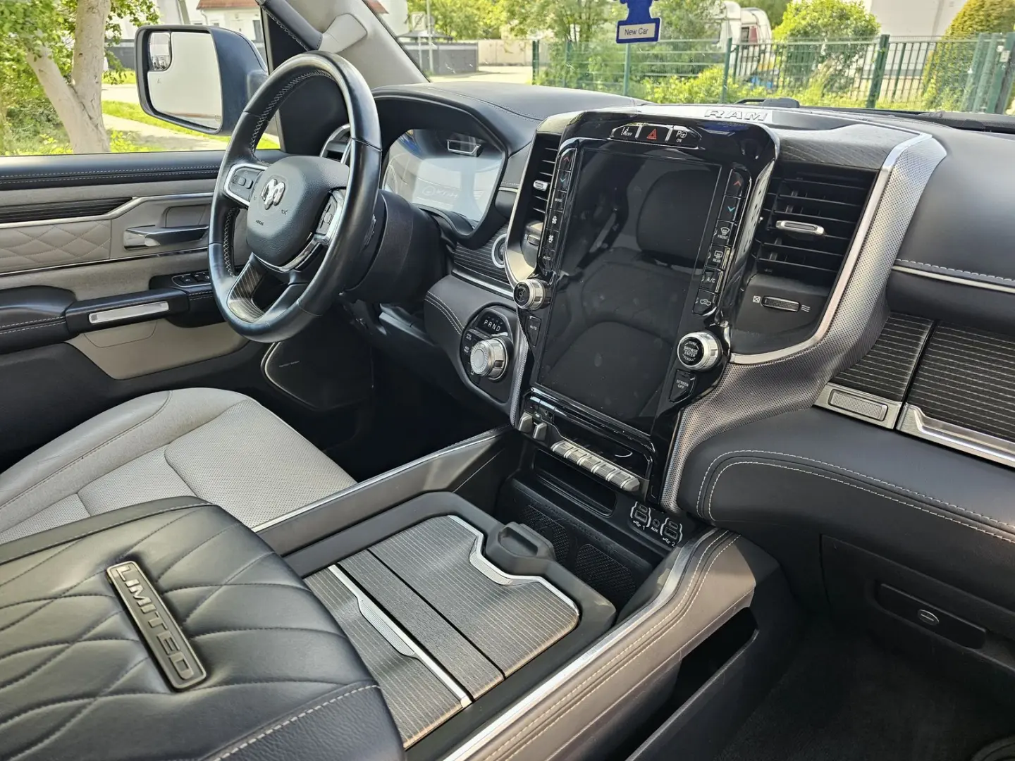 RAM 1500*Limited Night Edition*LPG*LUFTFAHRWERK*
