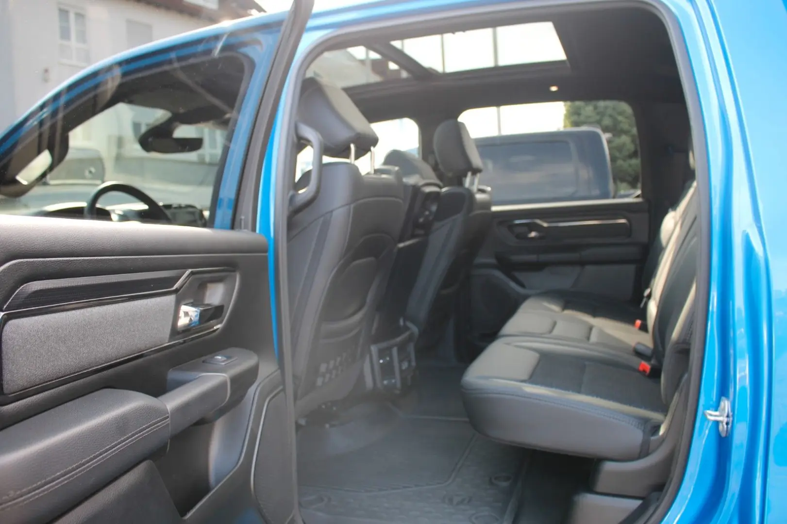 RAM 1500 Built to Serve