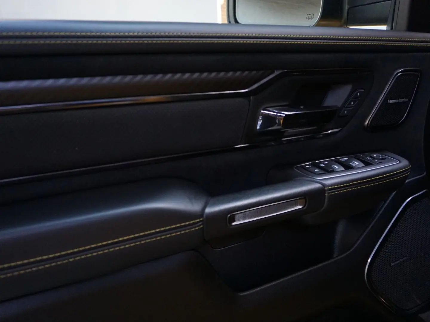 RAM 1500 TRX 6.2L V8 SMARTCUP Leder Pano HuD H&K