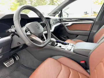 Touareg Facelift R-Line TSi Adaptivfahrwerk / Al