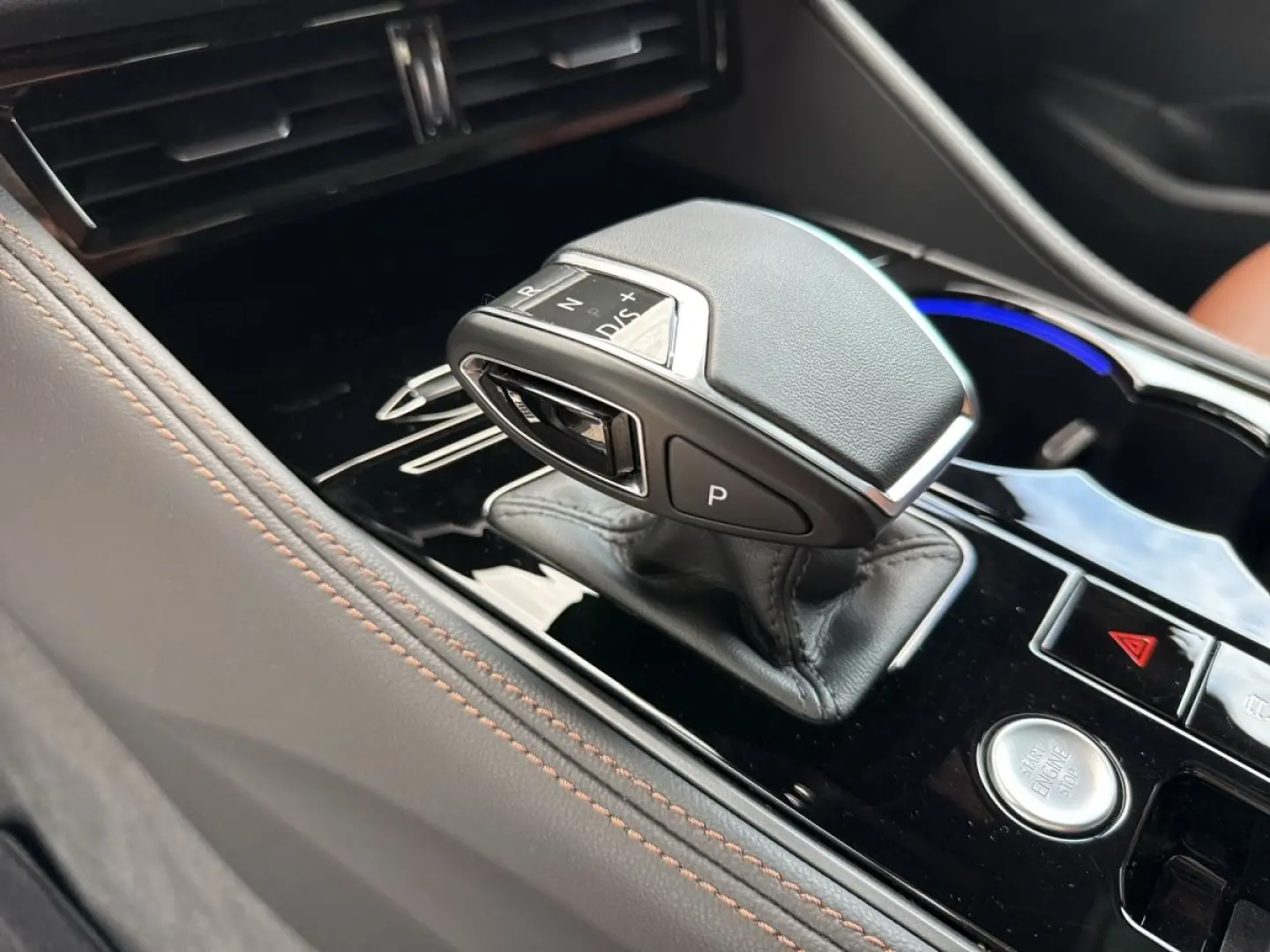 Touareg Facelift R-Line TSi Adaptivfahrwerk / Al