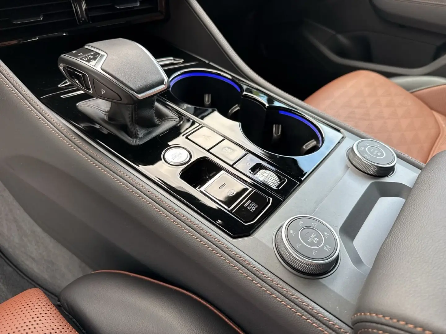 Touareg Facelift R-Line TSi Adaptivfahrwerk / Al