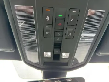 Touareg Facelift R-Line TSi Adaptivfahrwerk / Al