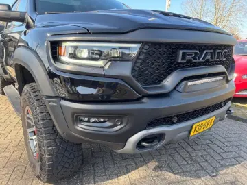 RAM Pick up TRX 6.2 711PK LPG 2023 Special Carbo