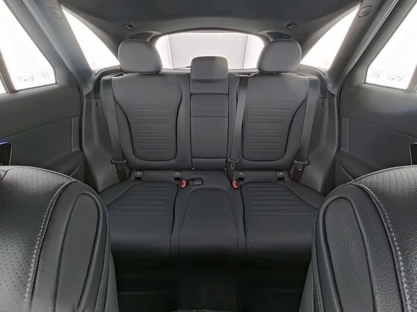 GLC 300 d AMG 4M Night AHK HUD Burm Panorama 20