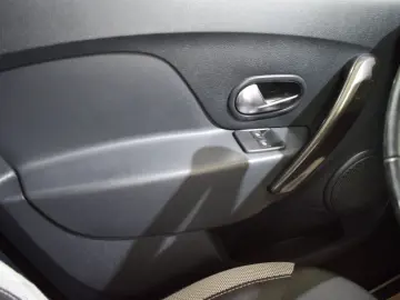 DACIA SANDERO 1.5 dCi 90CP Laureate