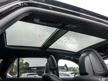 GLC 300 d 4M , AMG NIGHT DISTR SPUR PANO AHK
