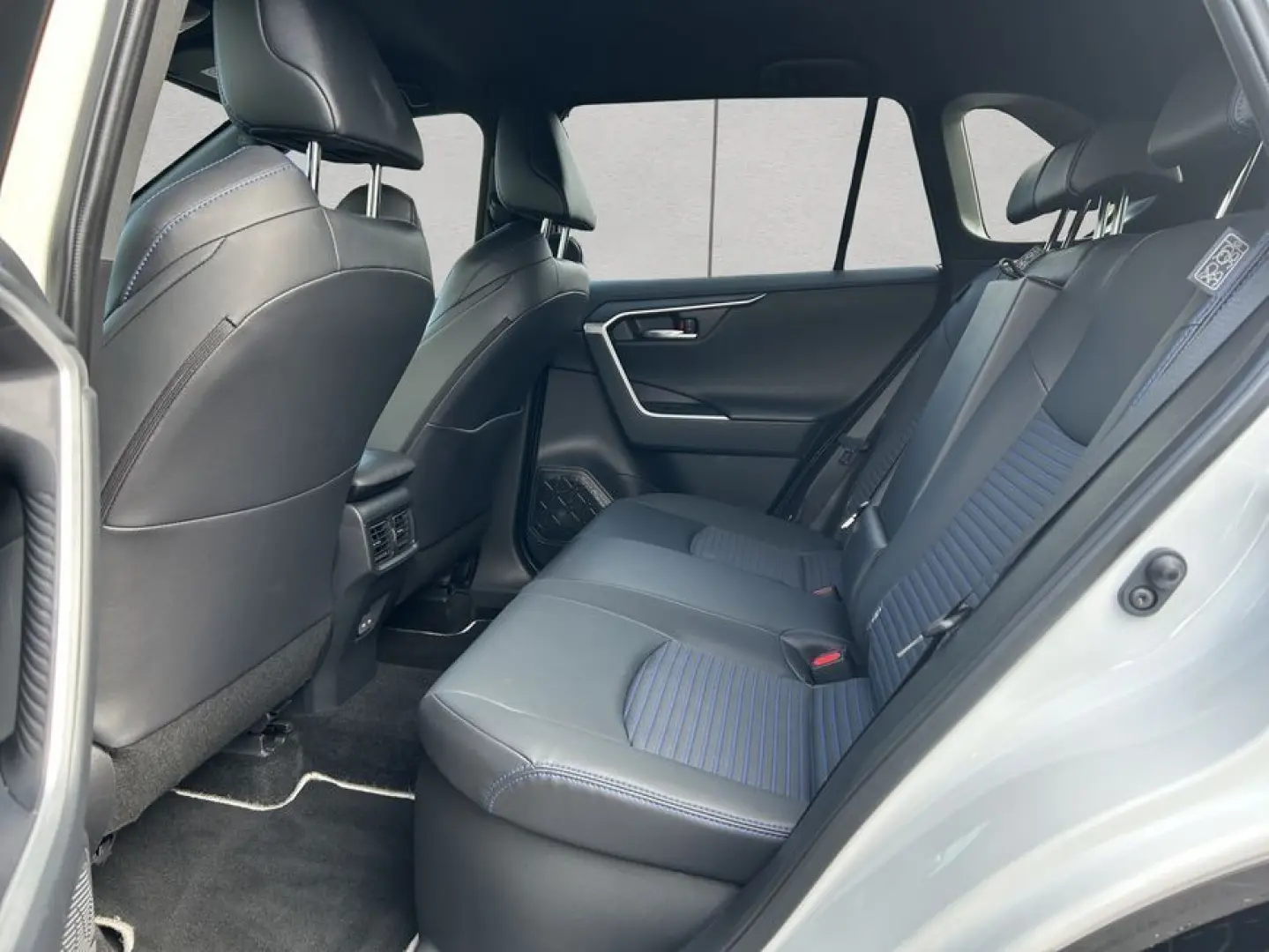 RAV 4 2.5 4x4 Hybrid Style Selection