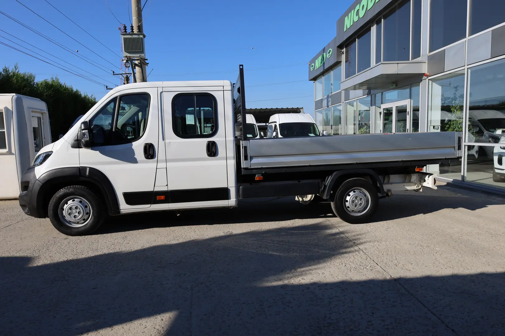 Peugeot Boxer Doka 6+1 L4 2.2 D 140 Cp