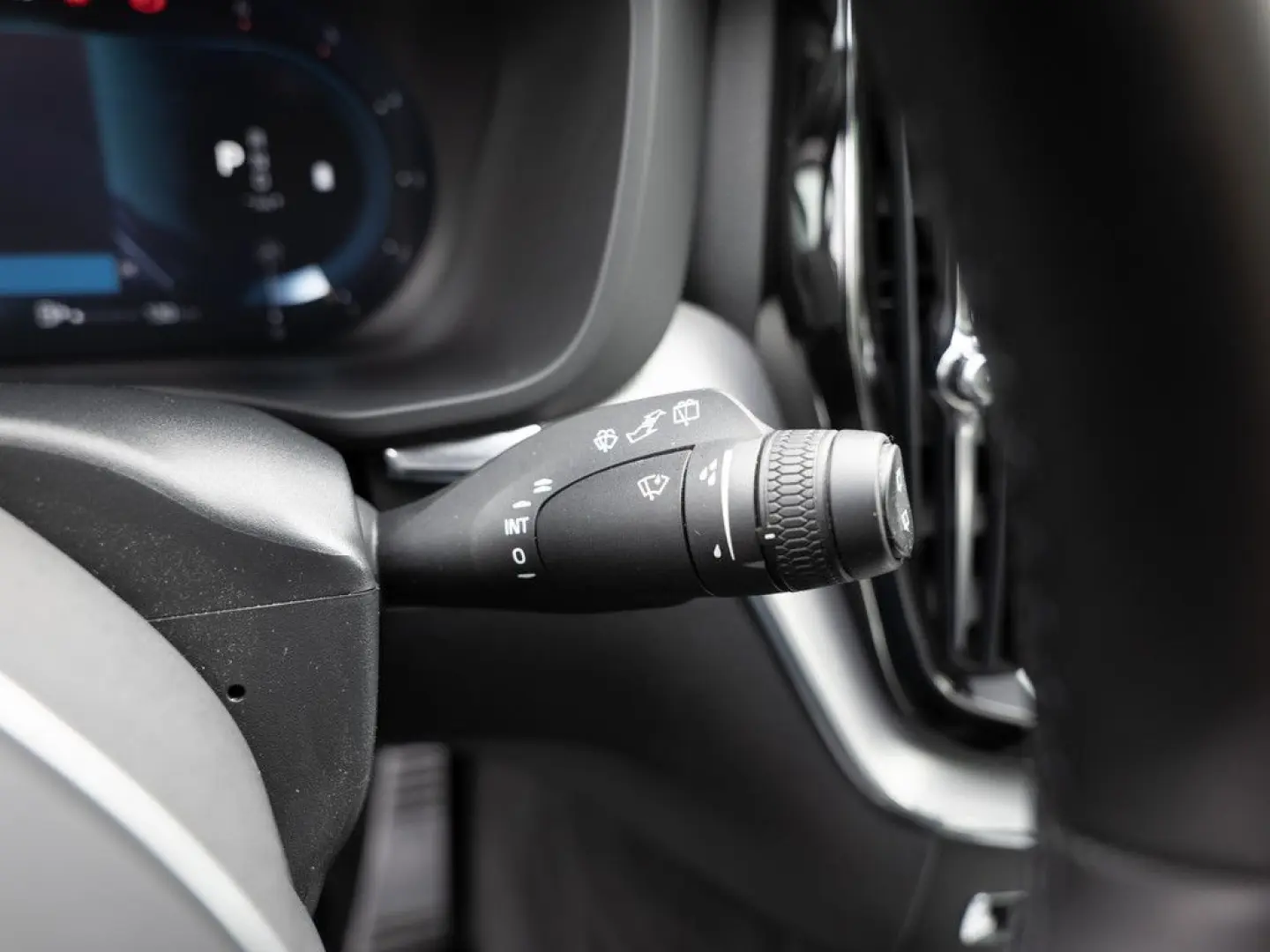 XC60 B4 R-Design AWD FACEL. LED NAVI AHK PANO