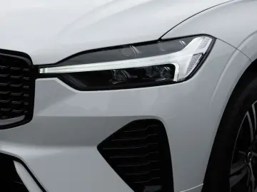 XC60 B4 R-Design AWD FACEL. LED NAVI AHK PANO