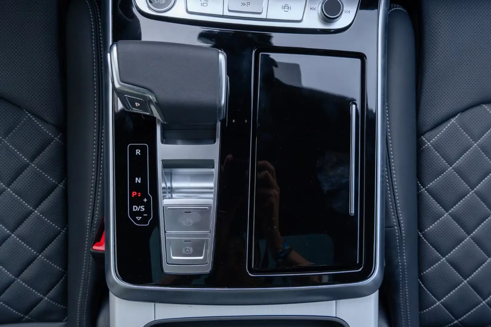 Audi Q8 50 TDI SLINE. PANO. LUFTF. MATRICE