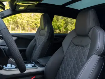 Audi Q8 50 TDI SLINE. PANO. LUFTF. MATRICE