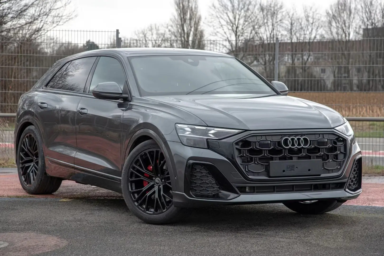 Audi Q8 55 TFSI quattro S-Line 2025