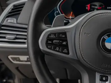 X5 xDrive 40d M-Sport PANO AHK HUD 360° LASER