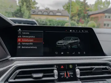X5 xDrive 40d M-Sport PANO AHK HUD 360° LASER