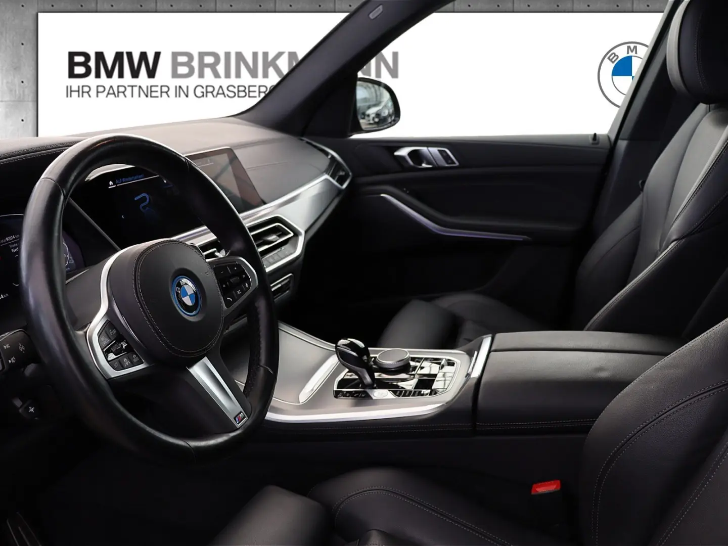 X5 xDrive45e aut. / M SPORT + AHK + NAVI + HUD +