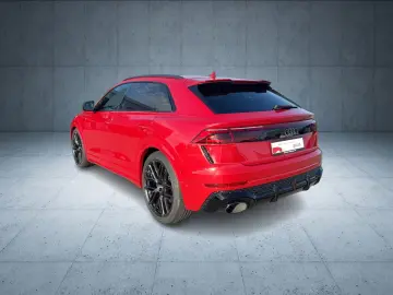 RS Q8 SUV performance tiptr. Vmax305 Stdhz PANO