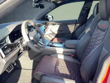 RS Q8 SUV performance tiptr. Vmax305 Stdhz PANO