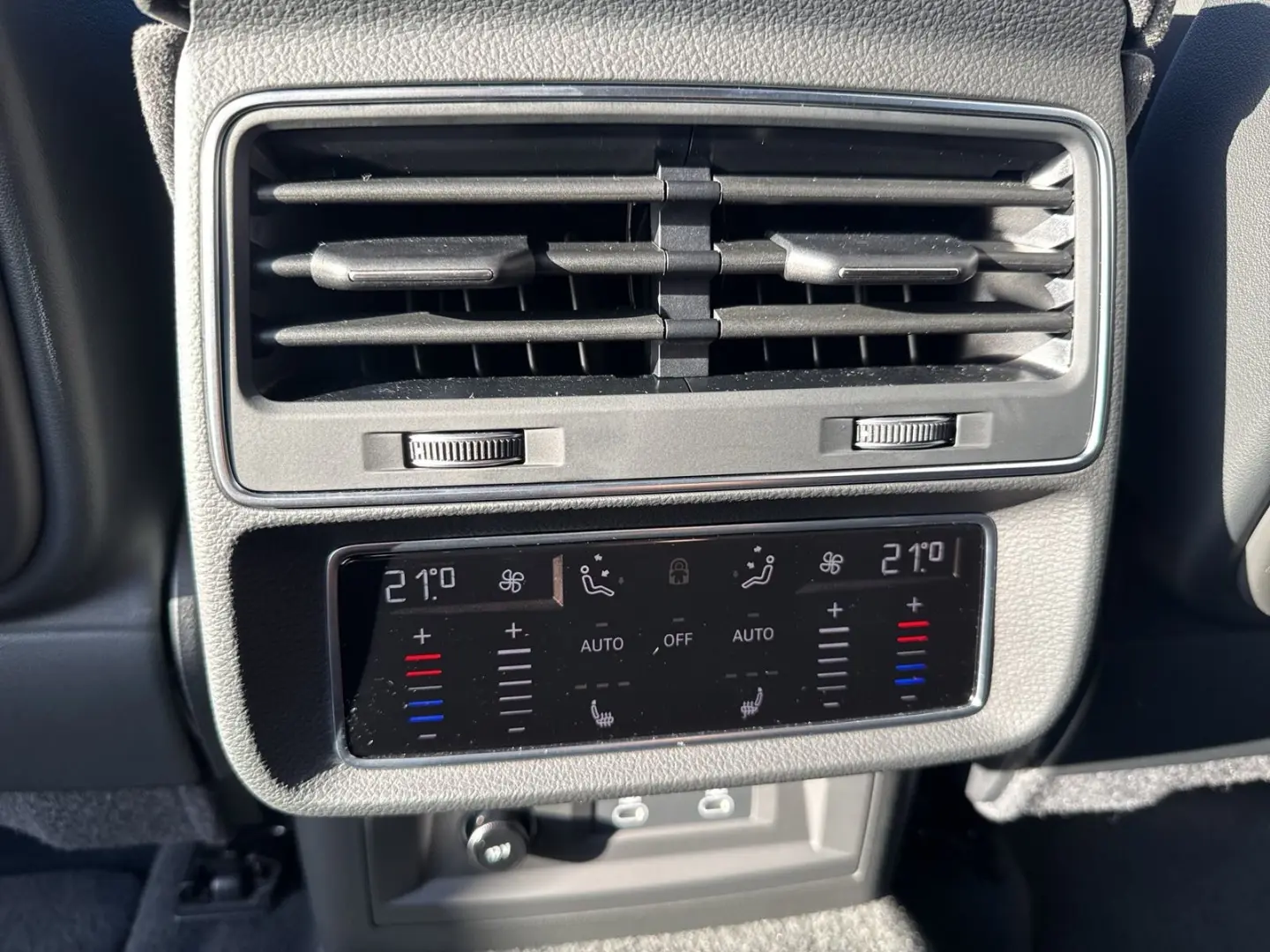 RS Q8 SUV performance tiptr. Vmax305 Stdhz PANO