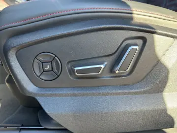 RS Q8 SUV performance tiptr. Vmax305 Stdhz PANO