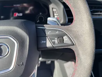 RS Q8 SUV performance tiptr. Vmax305 Stdhz PANO