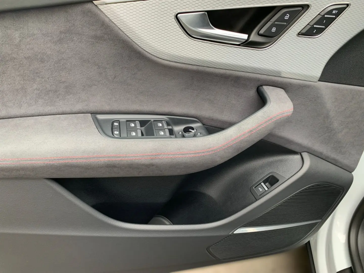 RSQ8 PERFORMANCE NP 195 TSD € +280 KM/H+KERAMIK+