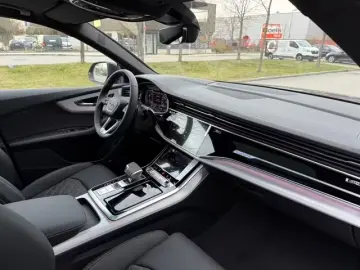 Audi Q8 50 TDI quattro FACELIFT/HEADUP