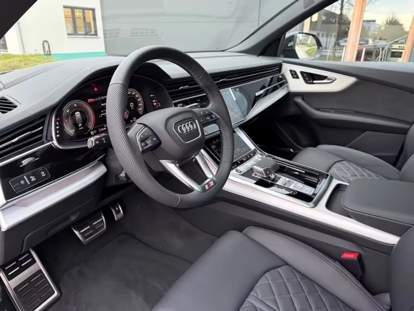 Audi Q8 50 TDI quattro FACELIFT/HEADUP