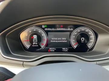 Q5 45 TFSI quattro S line Competition Edition