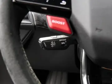 RS e-tron GT performance quattro CARBONDACH LM21
