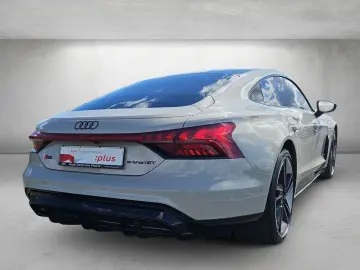 RS e-tron GT quattro *Matrix*HuD*
