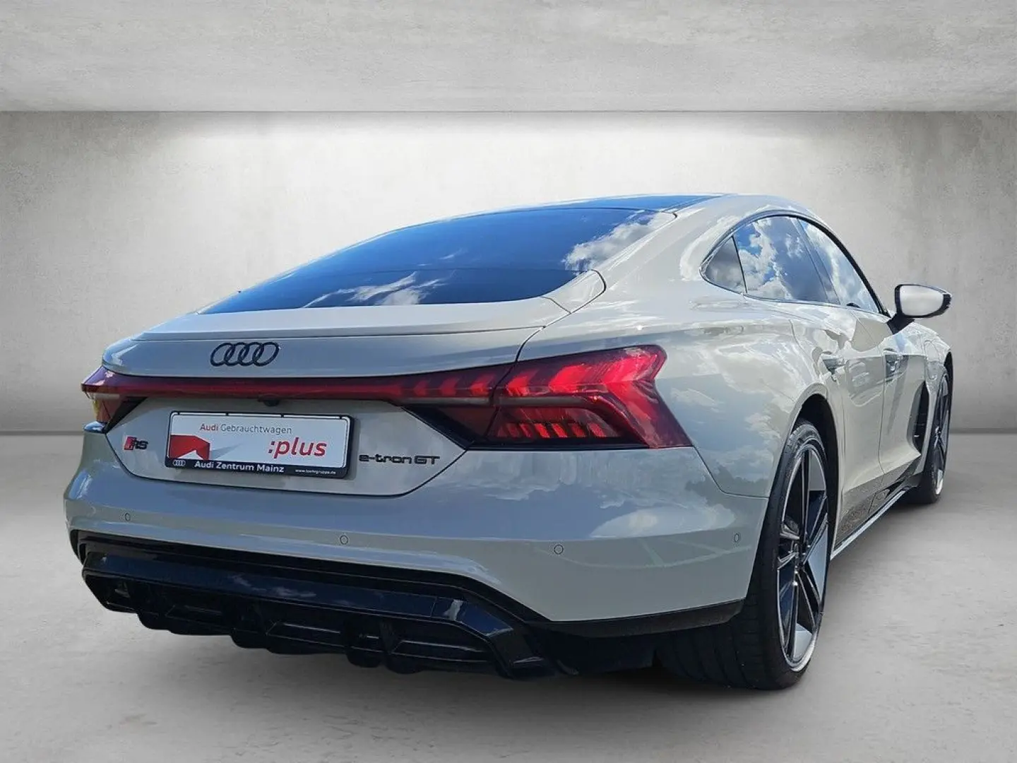 RS e-tron GT quattro *Matrix*HuD*