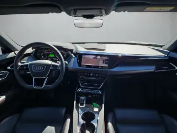 RS e-tron GT quattro *Matrix*HuD*