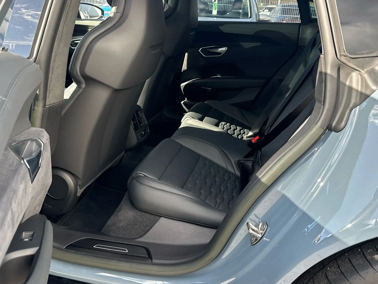 RS e-tron GT quattro Matrix Pano B&O HUD Standh.