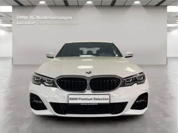320i xDrive Limousine M Sport AHK Kamera HiFi