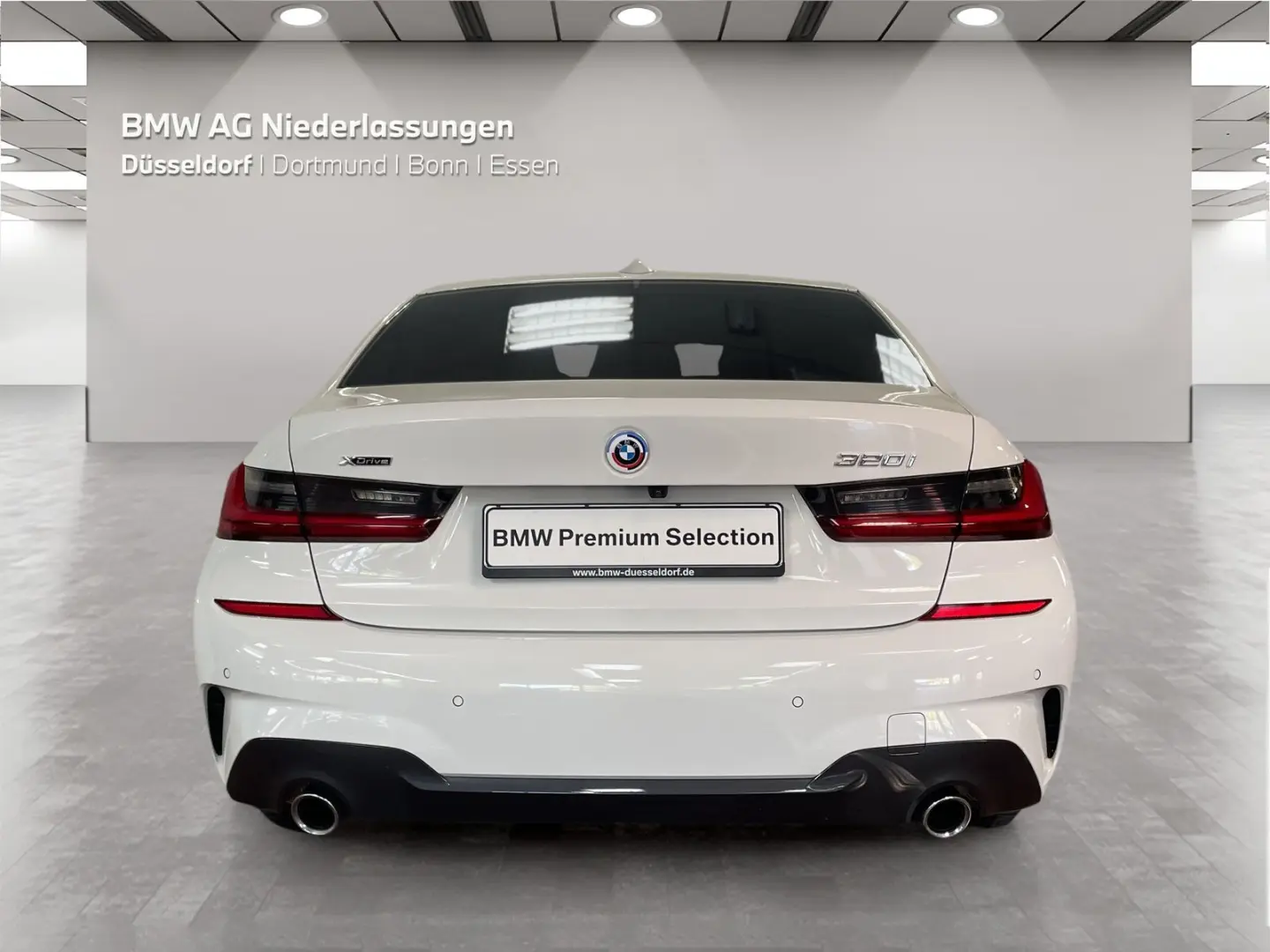 320i xDrive Limousine M Sport AHK Kamera HiFi