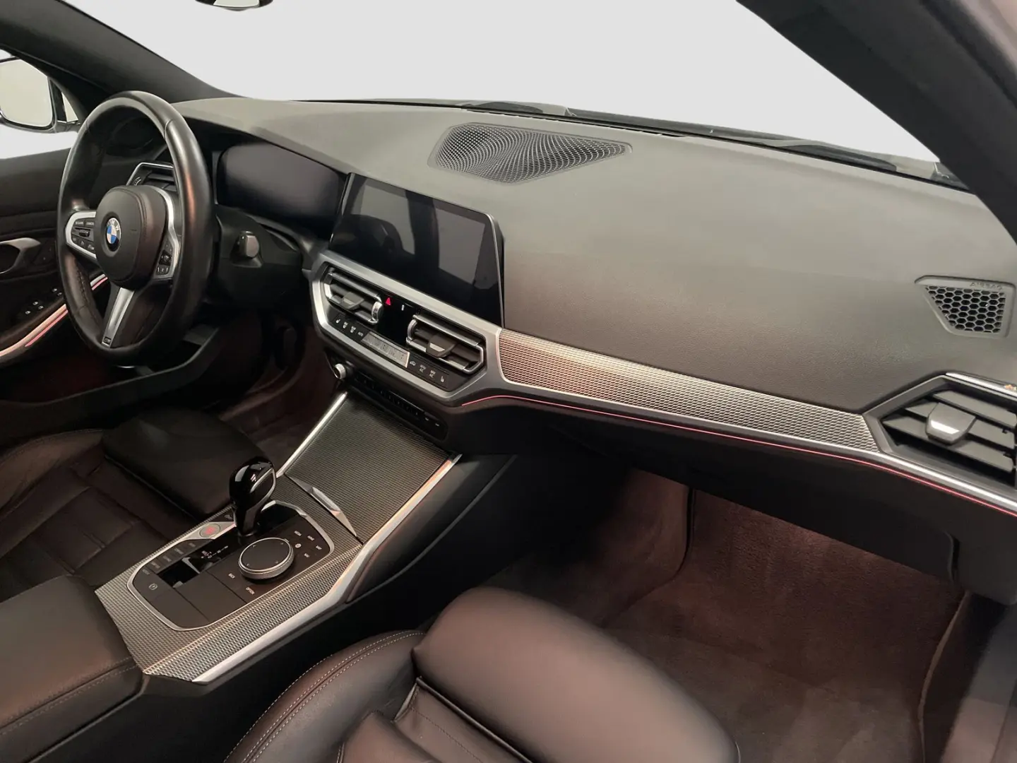 320i xDrive Limousine M Sport AHK Kamera HiFi