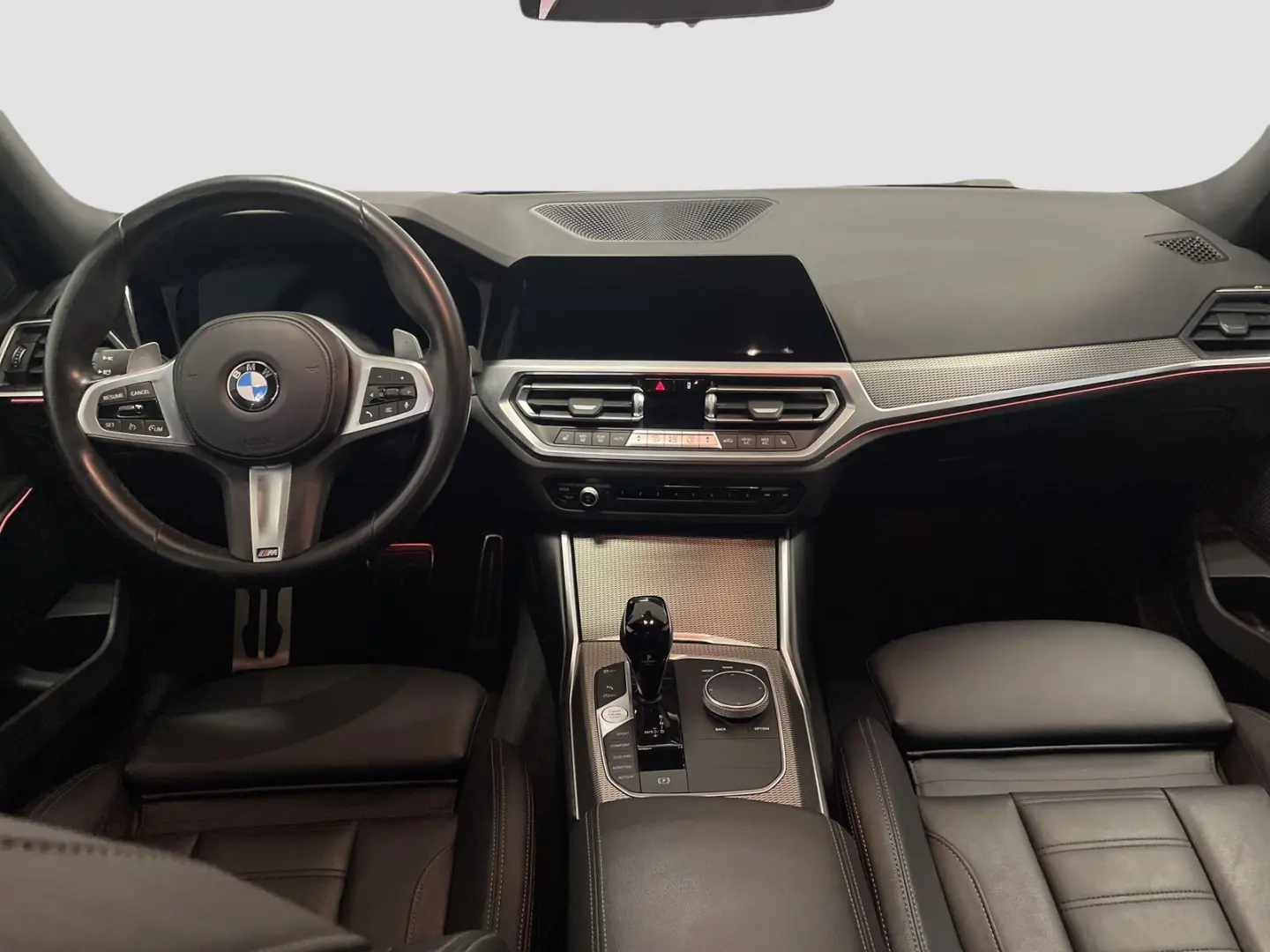 320i xDrive Limousine M Sport AHK Kamera HiFi