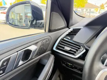 BMW X6*M50*INDIVIDUAL*ACC*HUD*LASER*ICONIC*