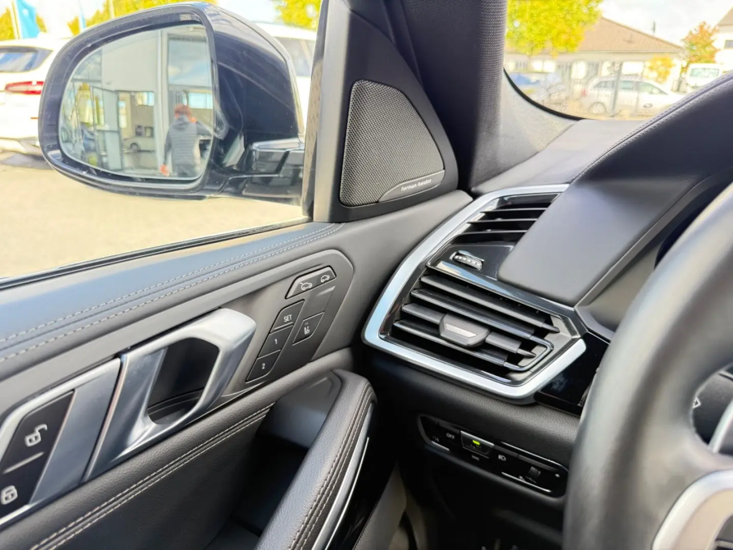 BMW X6*M50*INDIVIDUAL*ACC*HUD*LASER*ICONIC*