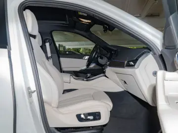 X6 xDrive 30d M-Sport PANO AHK HUD 360° LASER