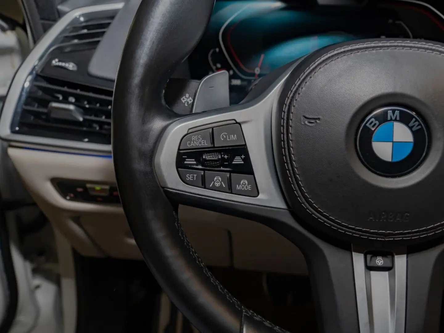 X6 xDrive 30d M-Sport PANO AHK HUD 360° LASER