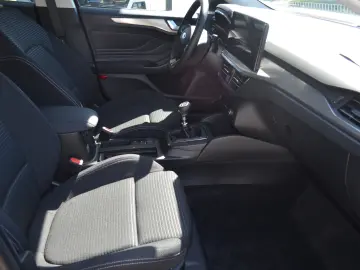 Ford Focus Hatckback Titanium 1.0T EcoBoost mHEV