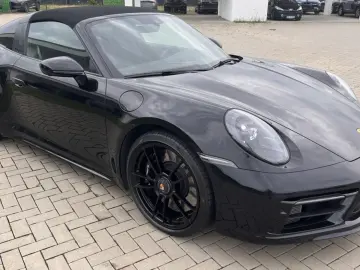 Porsche 992 Targa 4 GTS -