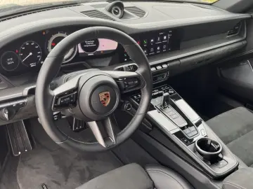 Porsche 992 Targa 4 GTS -